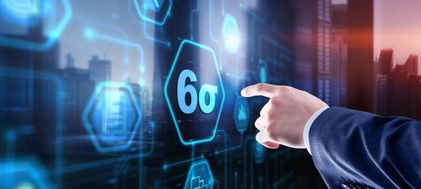 business man pointing six sigma to control products quality process - 软件 個照片及圖片檔